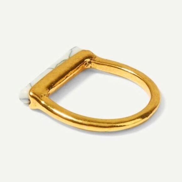 Gold Marble Bar Dainty Ring - Picture 2 of 4
